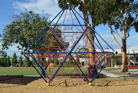 Großer Outdoor-Kinderspielplat – Outdoor Adventure Course Bewertung und Preis